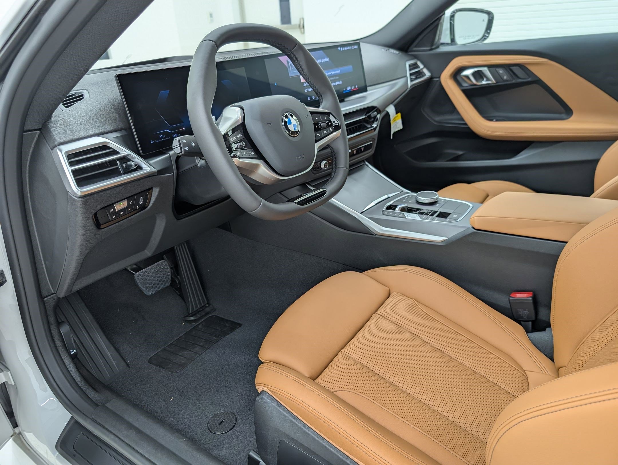 2025 Bmw 230i Coupe photo 4