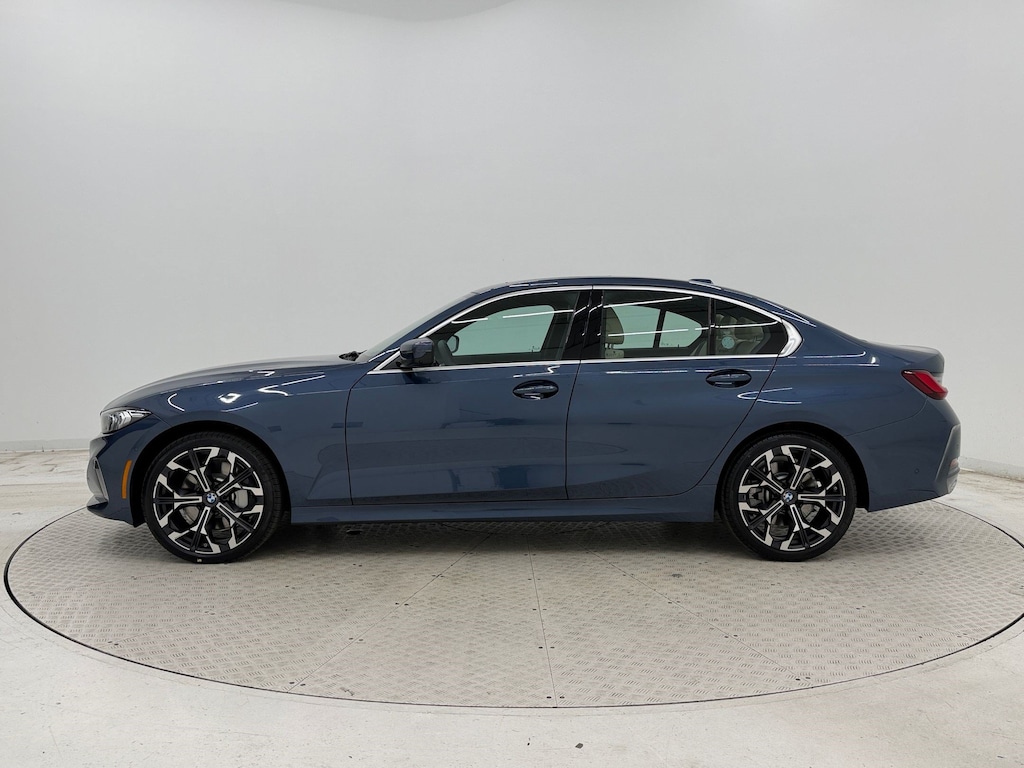 New 2026 BMW 330i Sedan