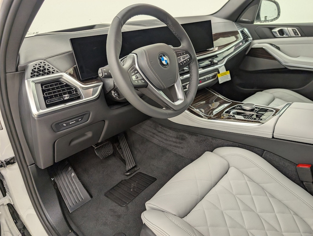 New 2026 BMW X5 xDrive40i SUV