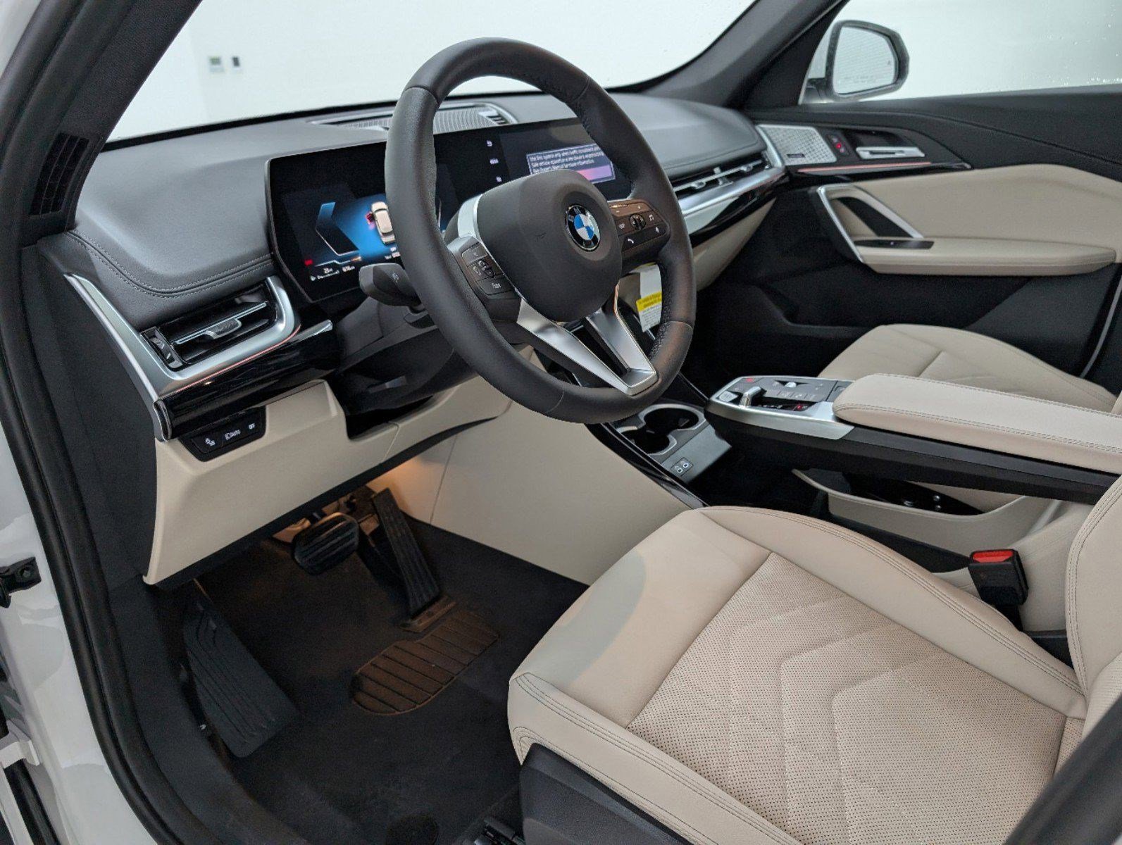 2025 Bmw X1 XDrive28i photo 4