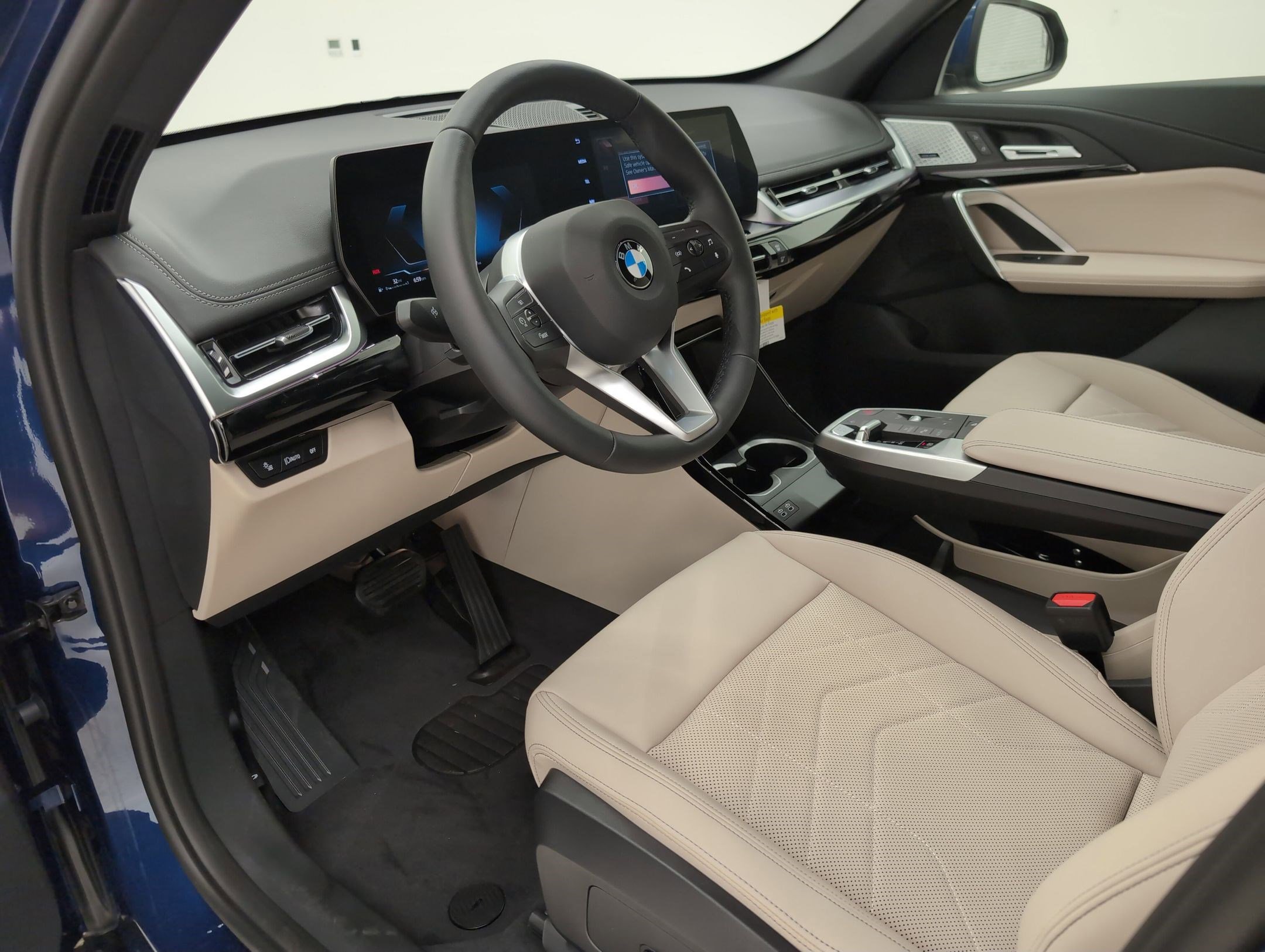 2025 Bmw X1 XDrive28i photo 3