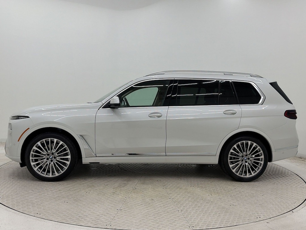 New 2027 BMW X7 xDrive40i SUV