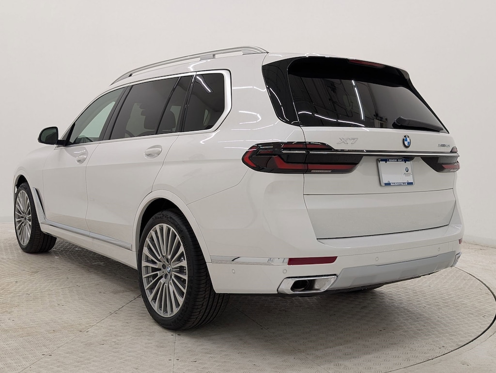New 2026 BMW X7 xDrive40i SUV