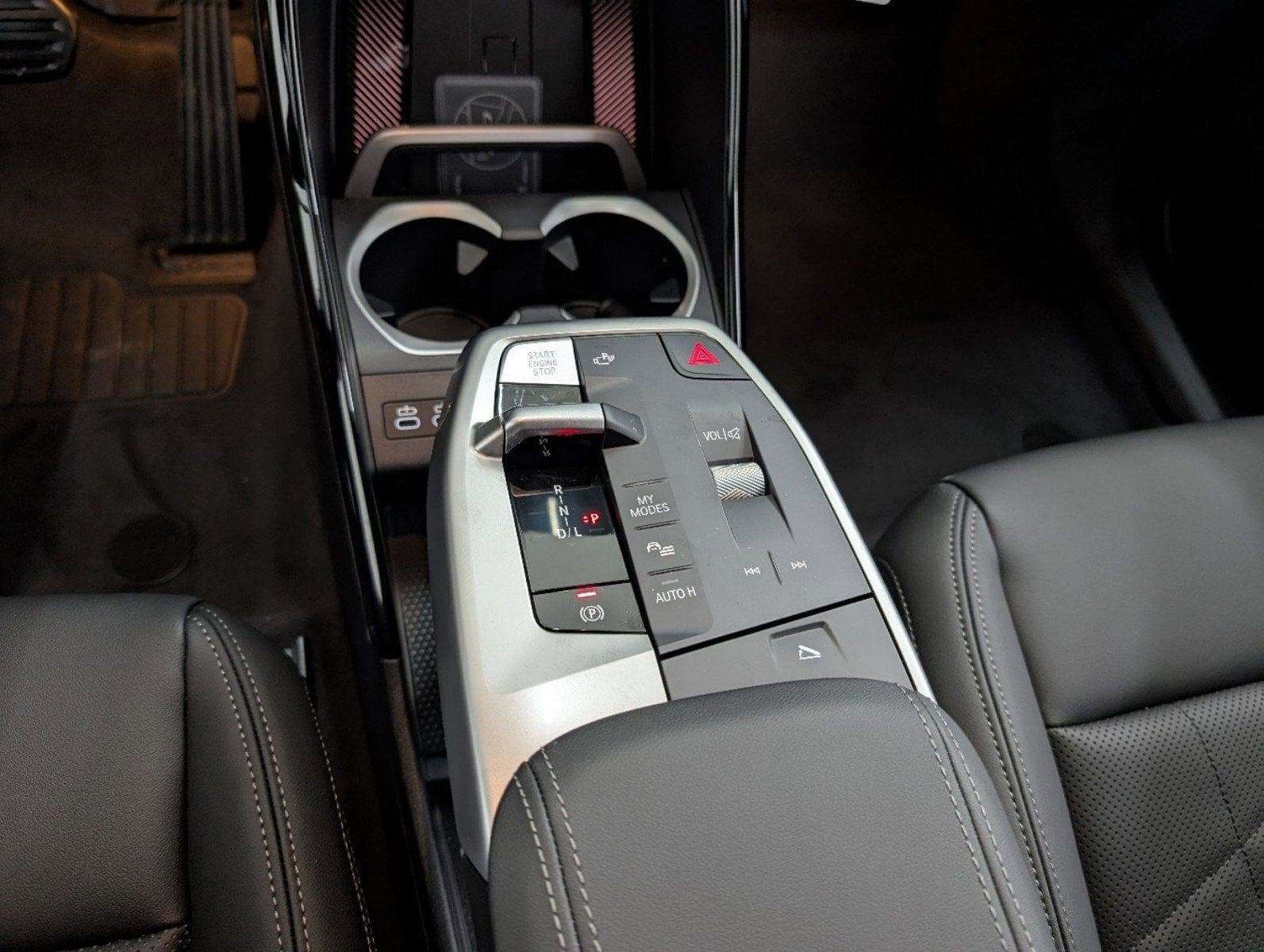 2025 BMW X1 28i - Photo 21