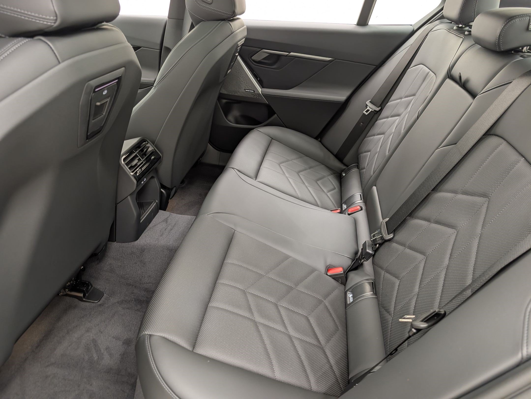 2026 BMW 5 Series 530i - Photo 15