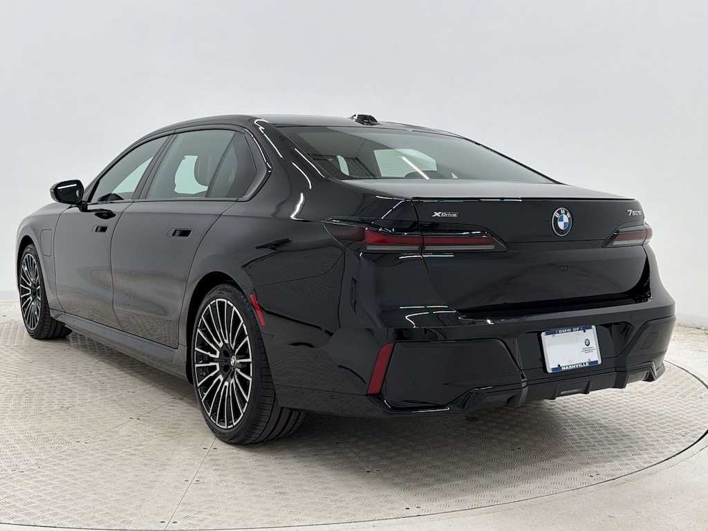 New 2026 BMW 750e xDrive Sedan