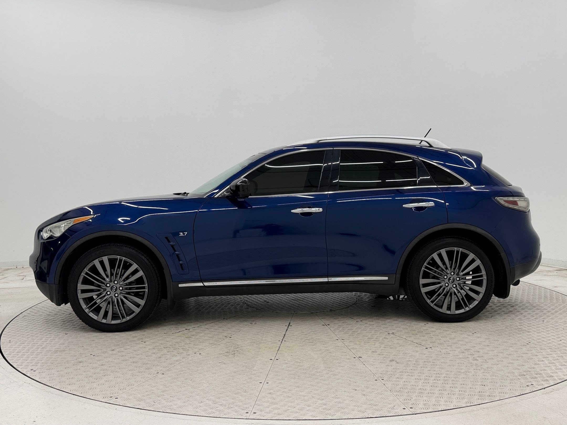 2017 INFINITI QX70 QX70 (RWD) SUV