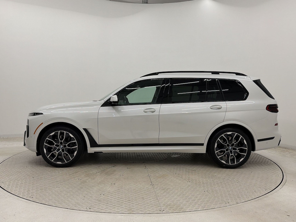 New 2027 BMW X7 xDrive40i SUV
