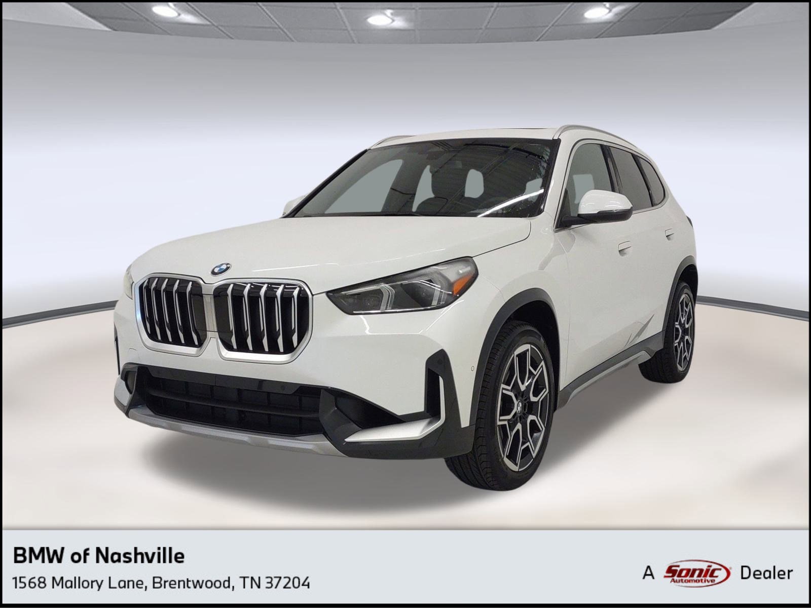 2025 BMW X1 28i's photo
