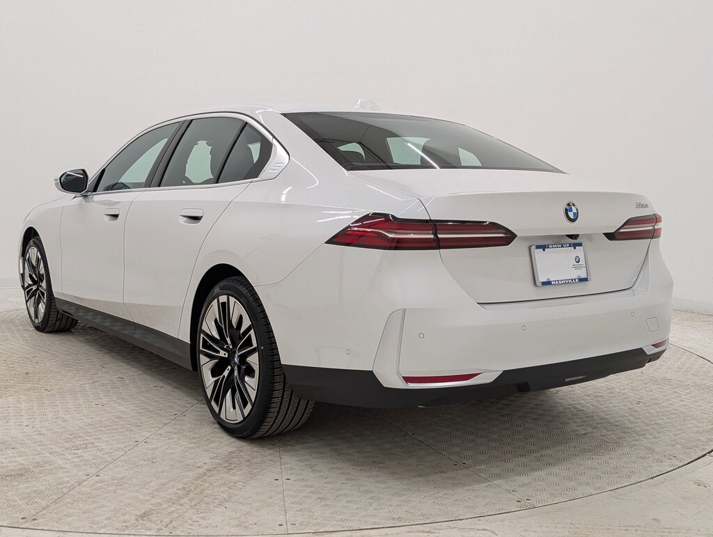 New 2026 BMW 530i Sedan