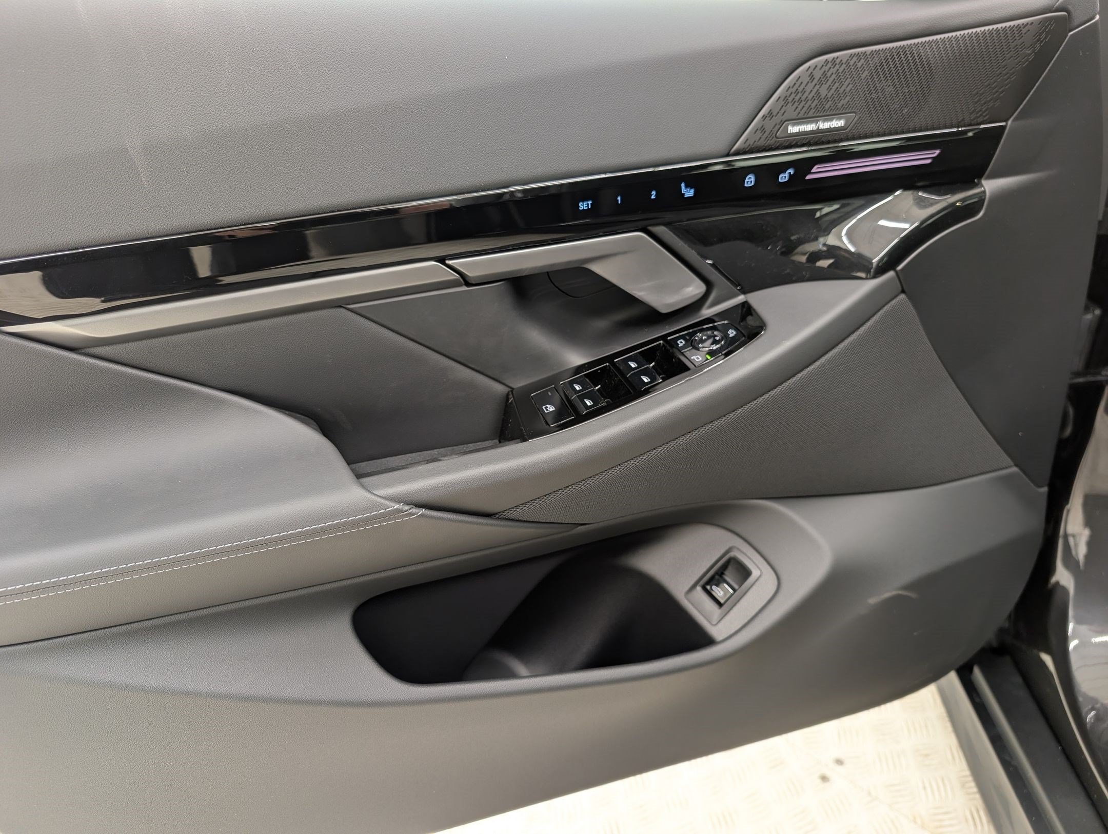 2026 BMW 5 Series 530i - Photo 14
