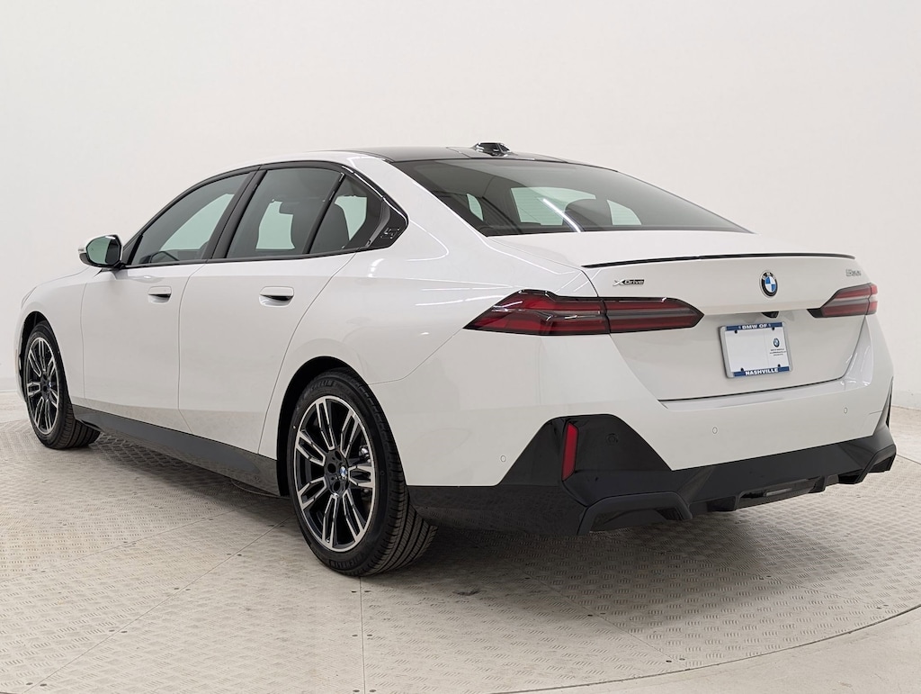 New 2026 BMW 530i xDrive Sedan