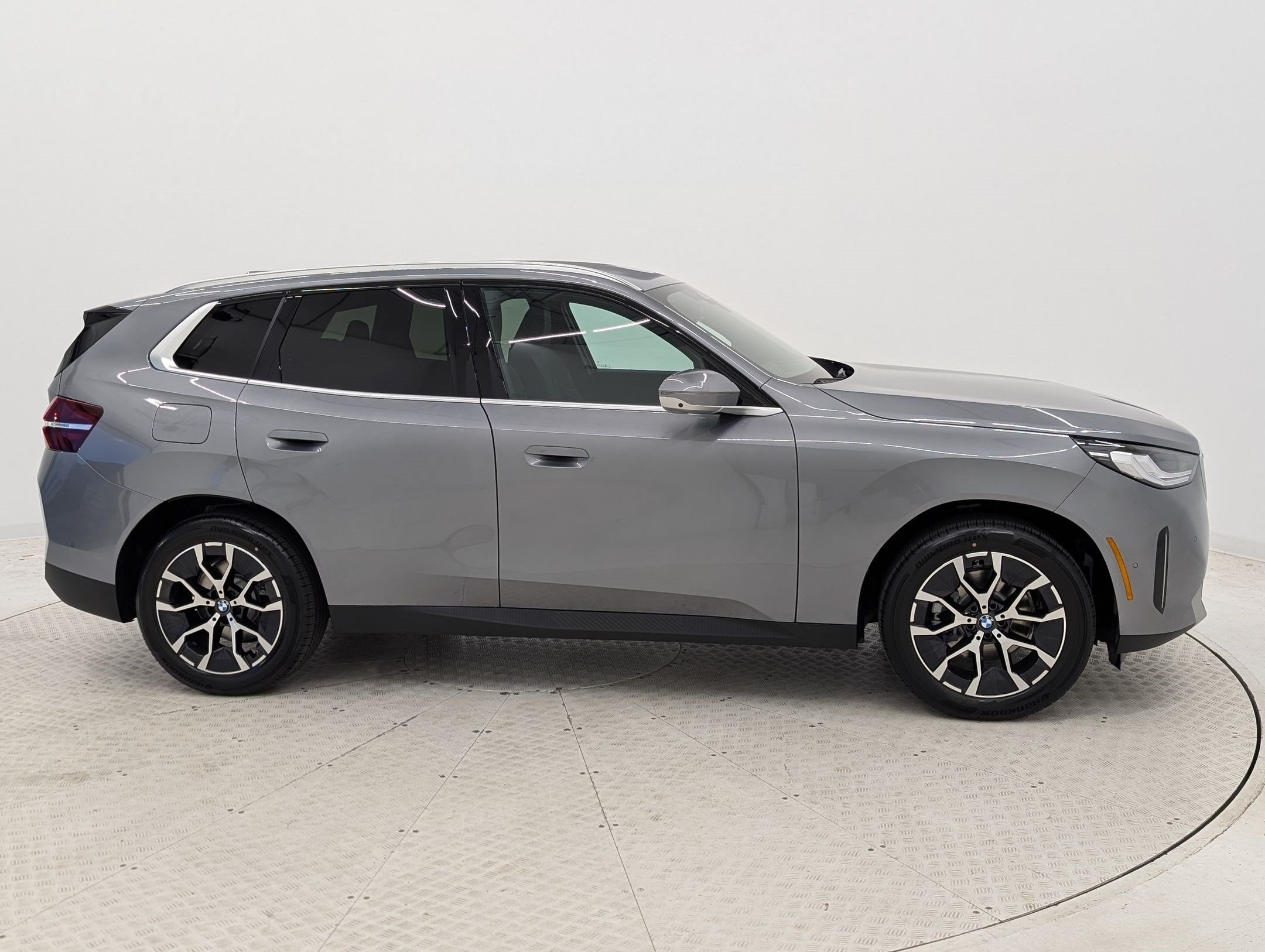 2026 BMW X3 30 - Photo 8