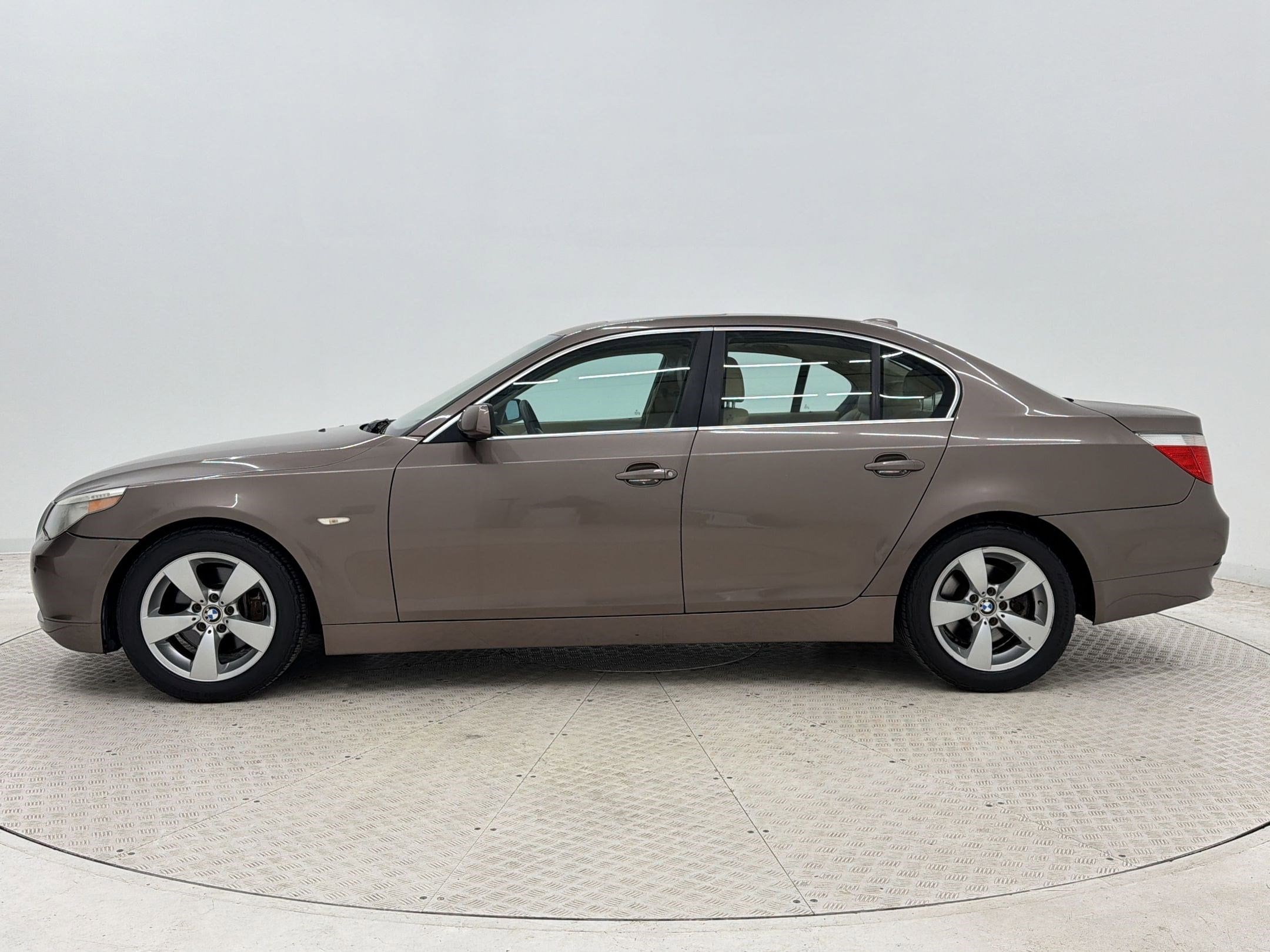 Used 2004 BMW 5 Series 530i with VIN WBANA73544B801668 for sale in Nashville, TN