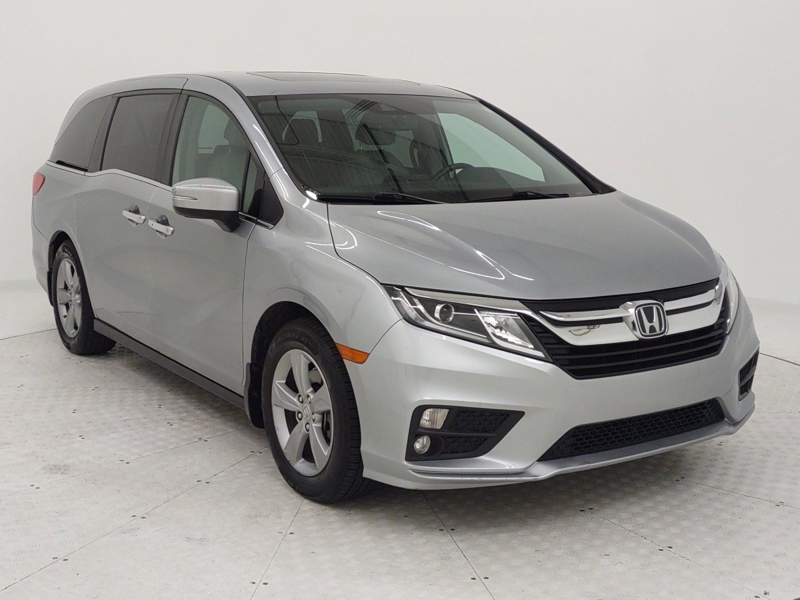 Used 2018 Honda Odyssey EX-L with VIN 5FNRL6H70JB043016 for sale in Nashville, TN