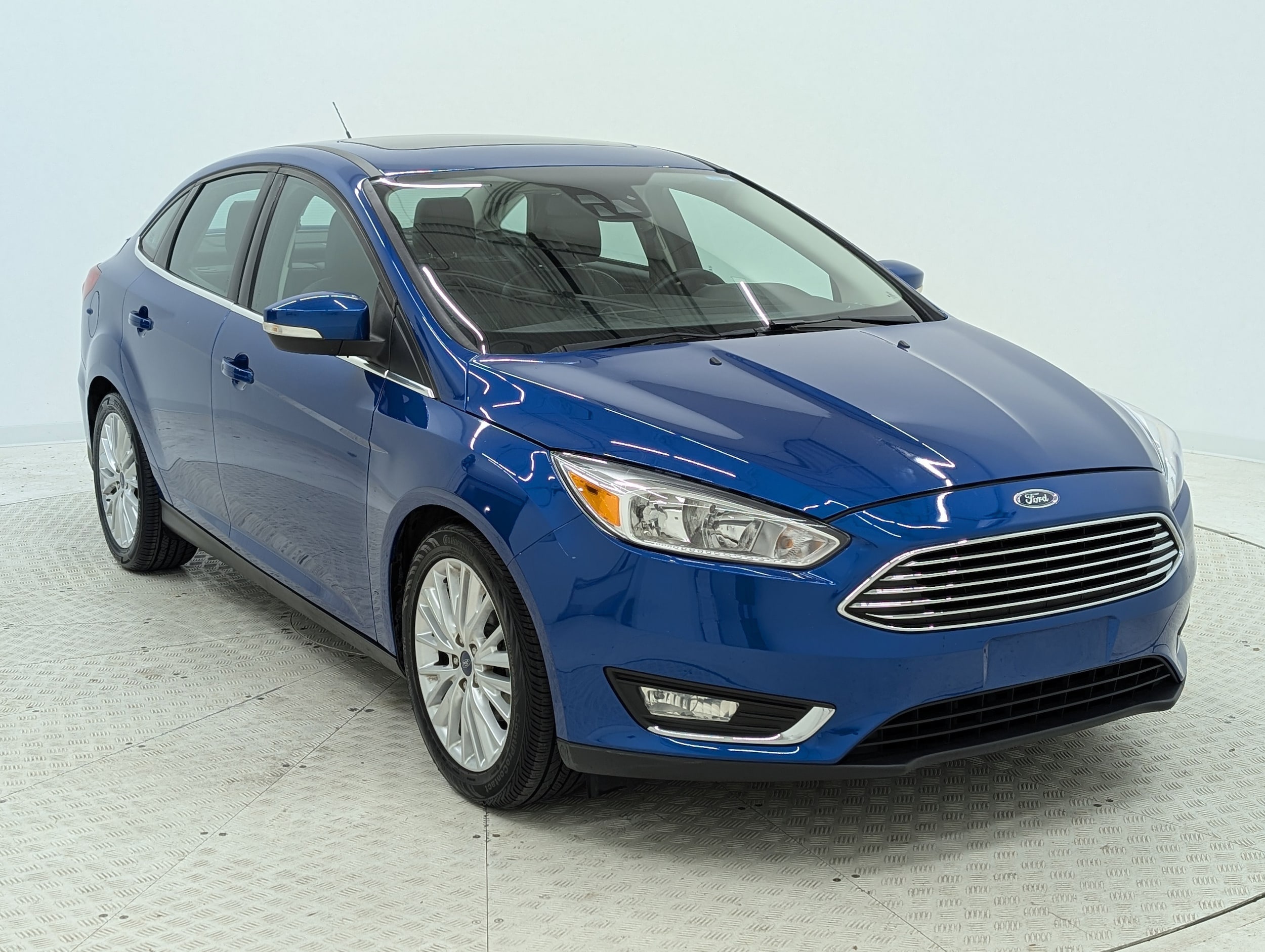 Used 2018 Ford Focus Titanium with VIN 1FADP3J20JL221117 for sale in Nashville, TN
