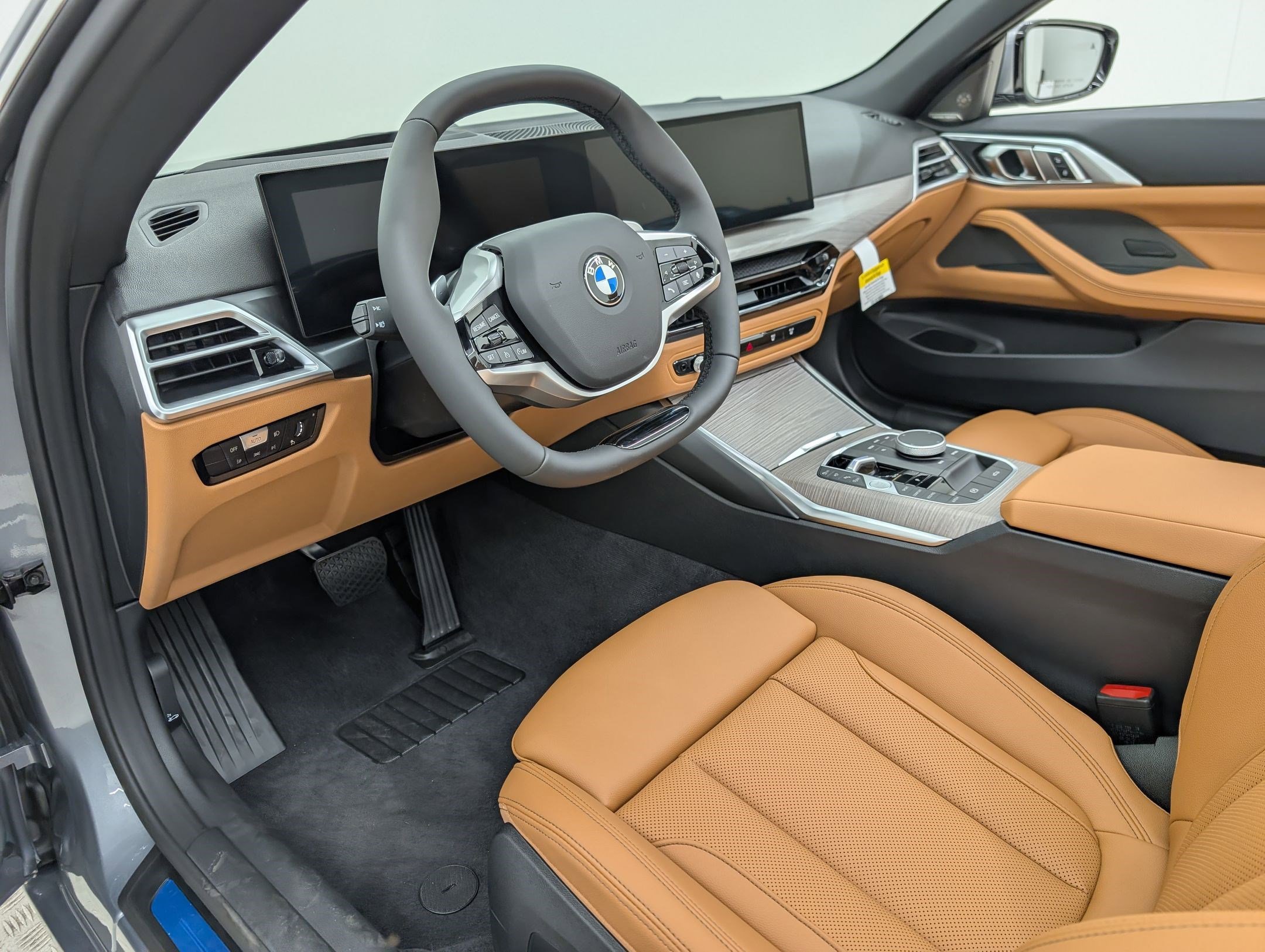 2026 Bmw 430i Convertible photo 4