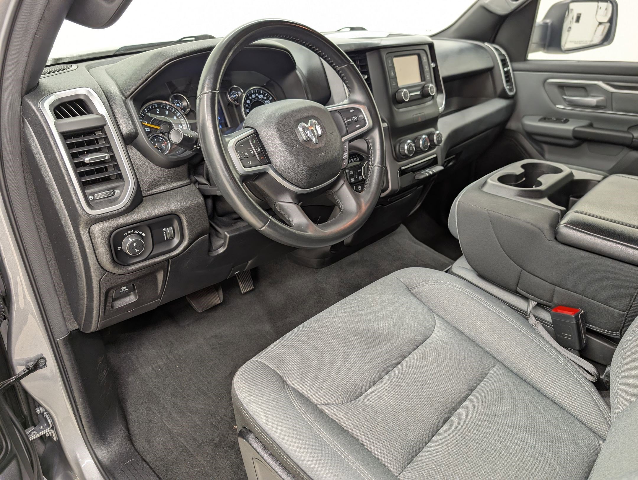 2021 Ram 1500 Big Horn photo 3