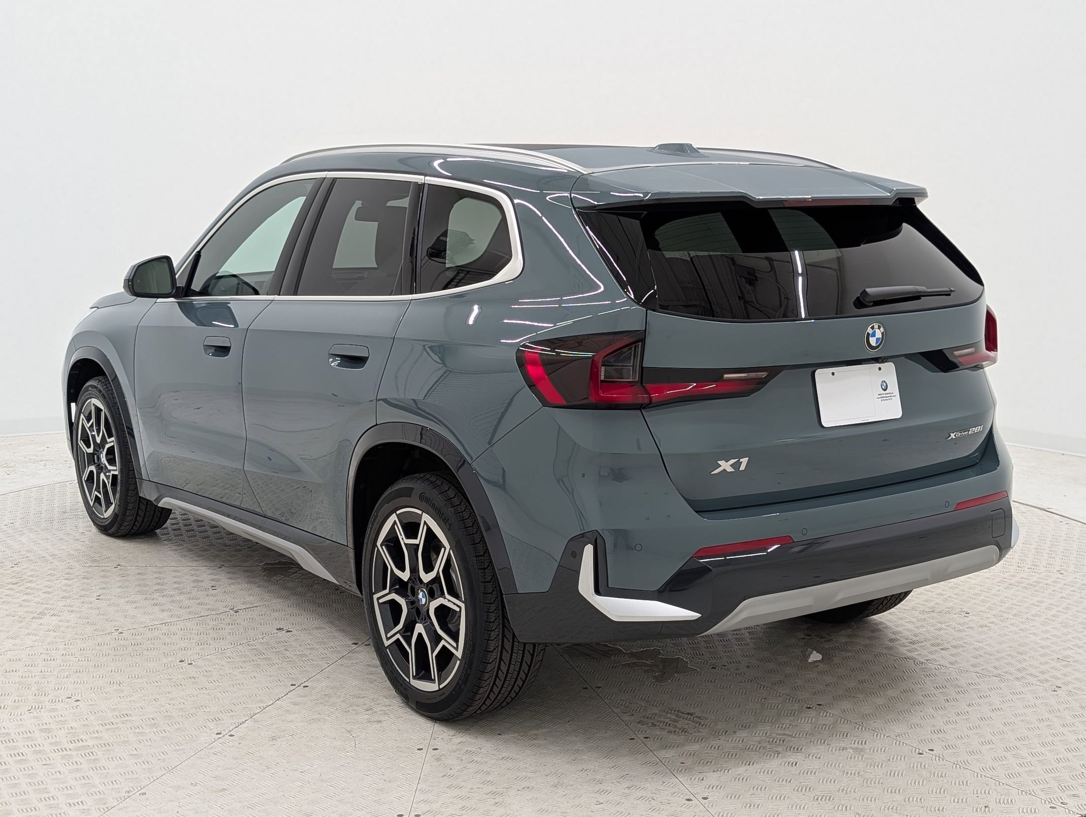 2026 Bmw X1 XDrive28i photo 3