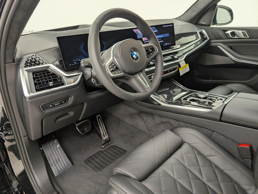 New 2026 BMW X7 xDrive40i SUV