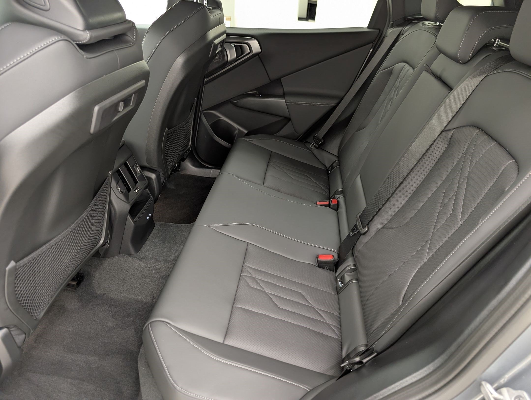 2026 BMW X3 30 - Photo 13