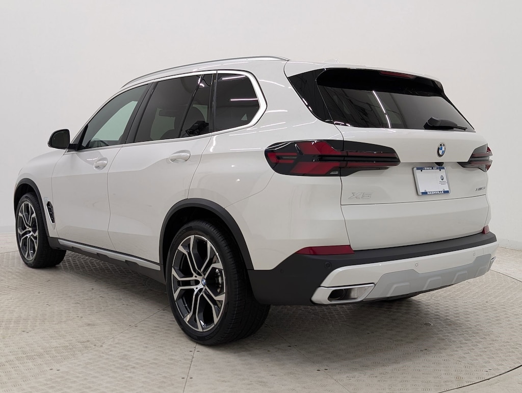 New 2026 BMW X5 xDrive40i SUV