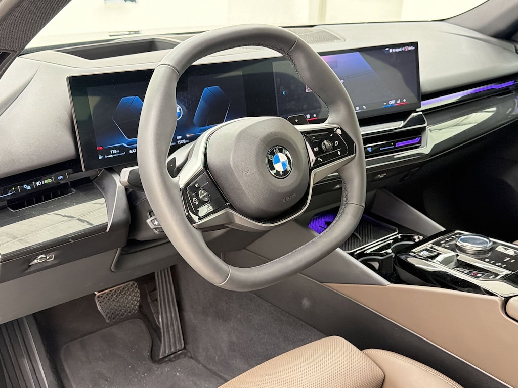 Used 2025 BMW 530i Sedan