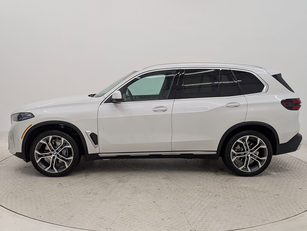 New 2026 BMW X5 xDrive40i SUV