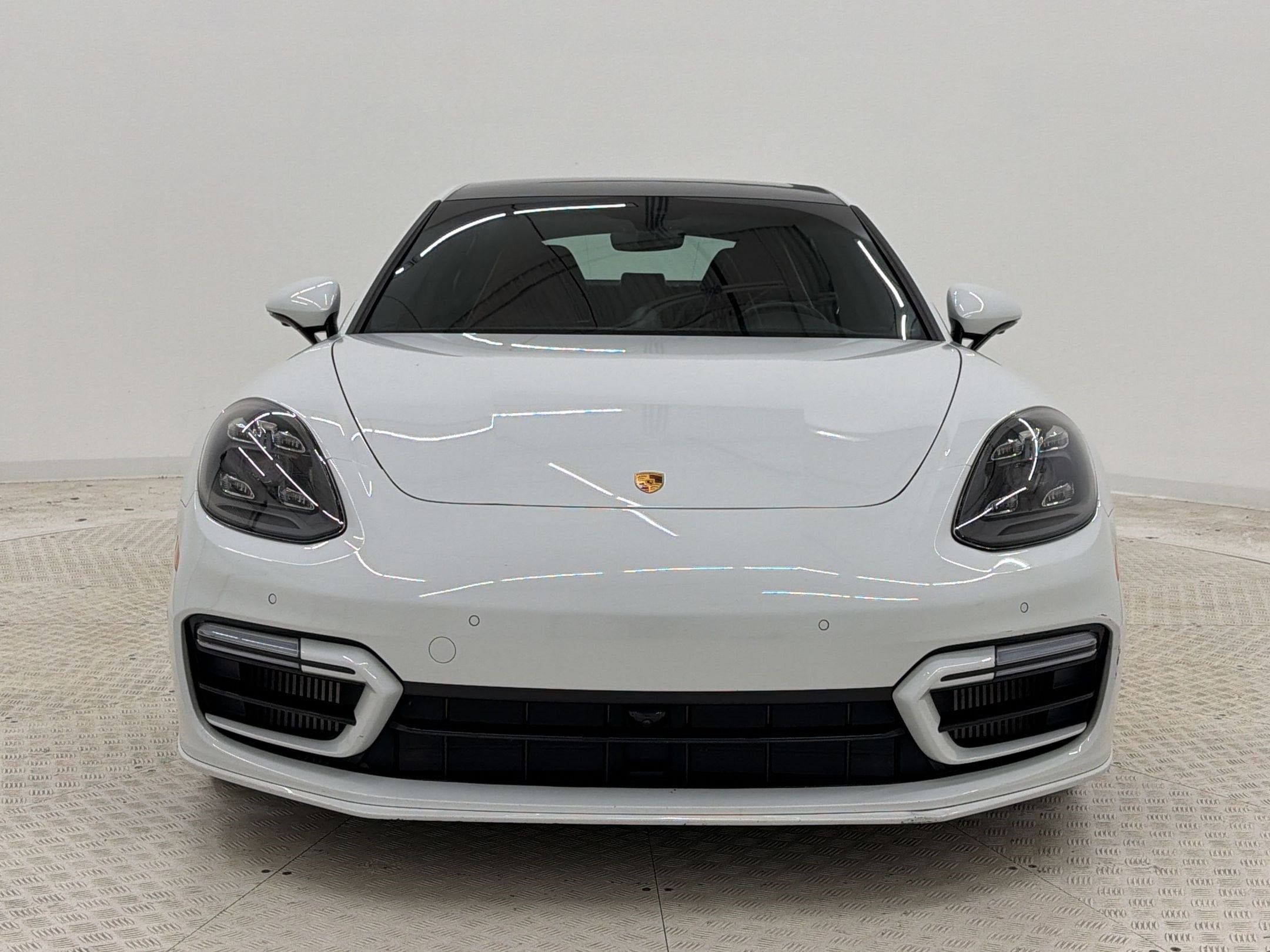 Panamera GTS Hatchback