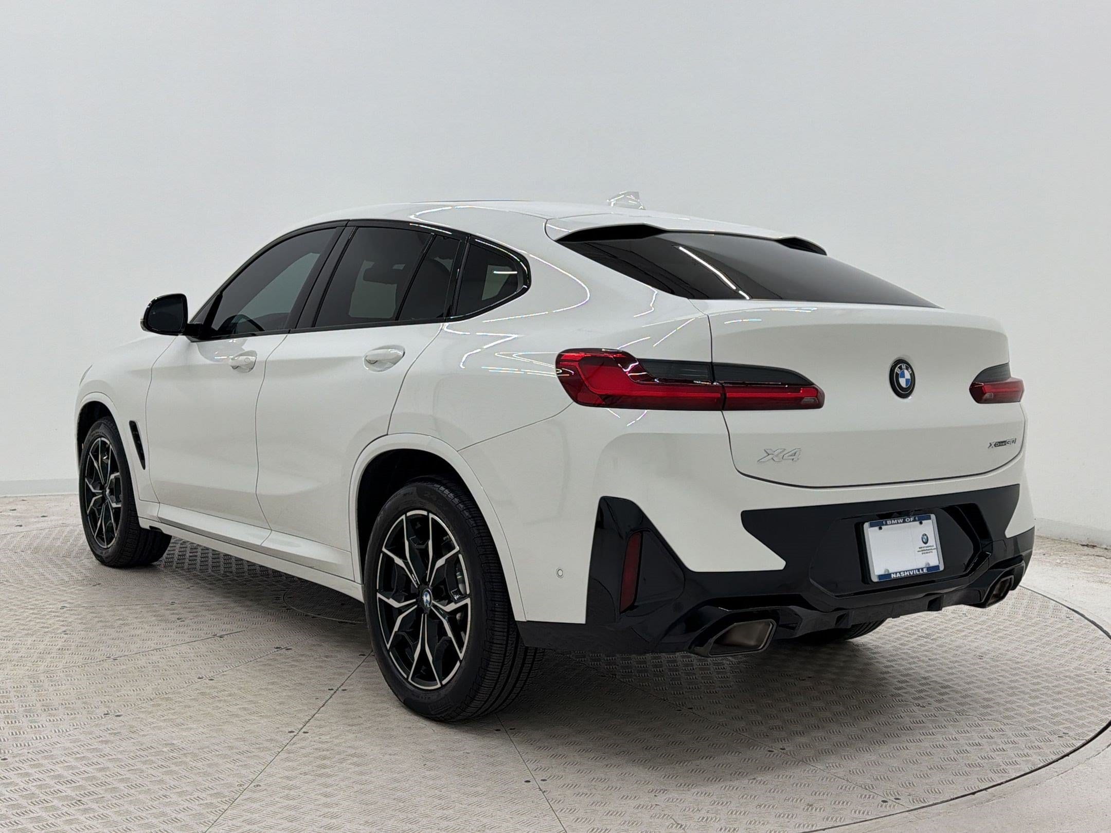 X4 SUV