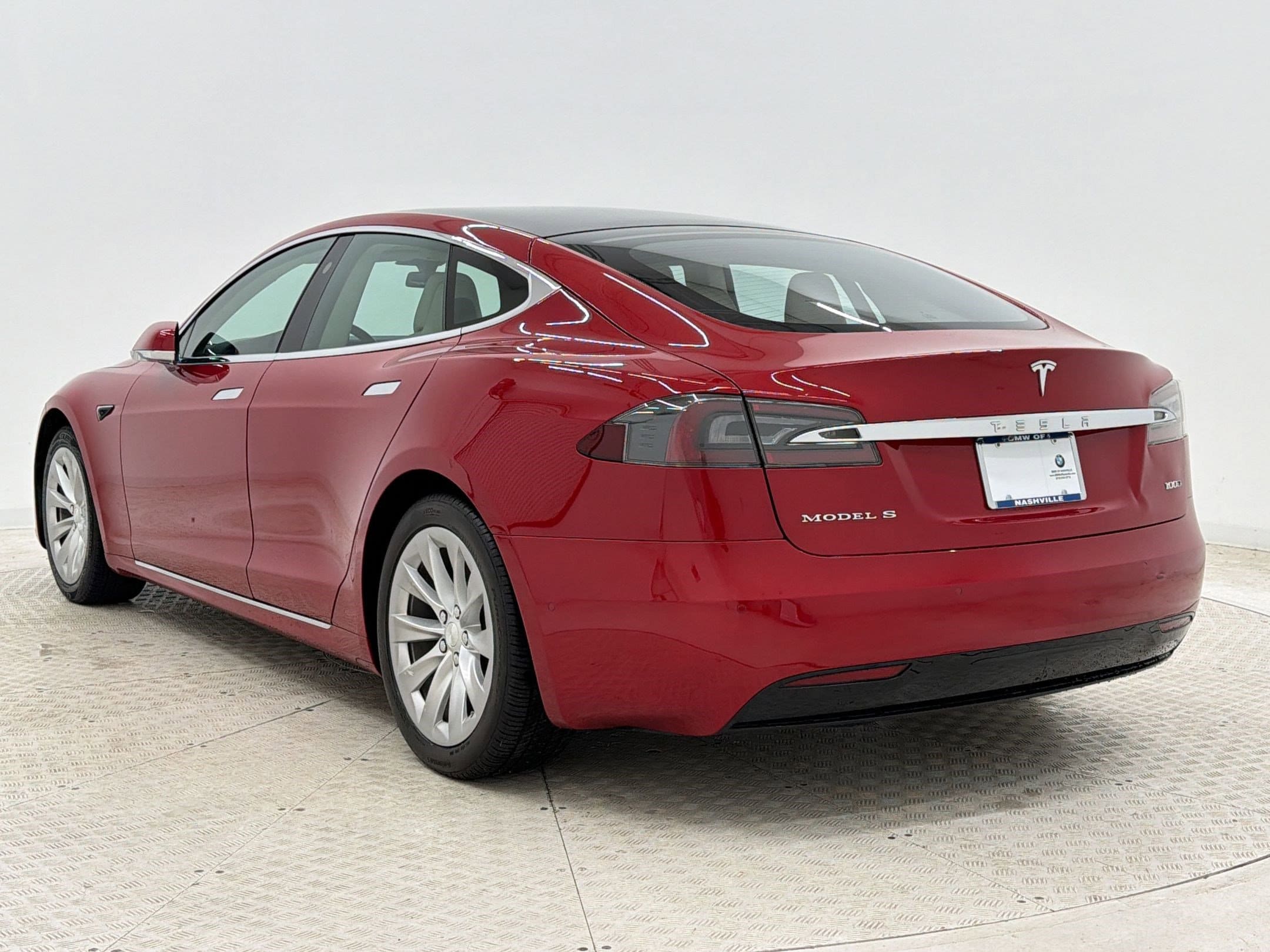 Model S 100D Hatchback