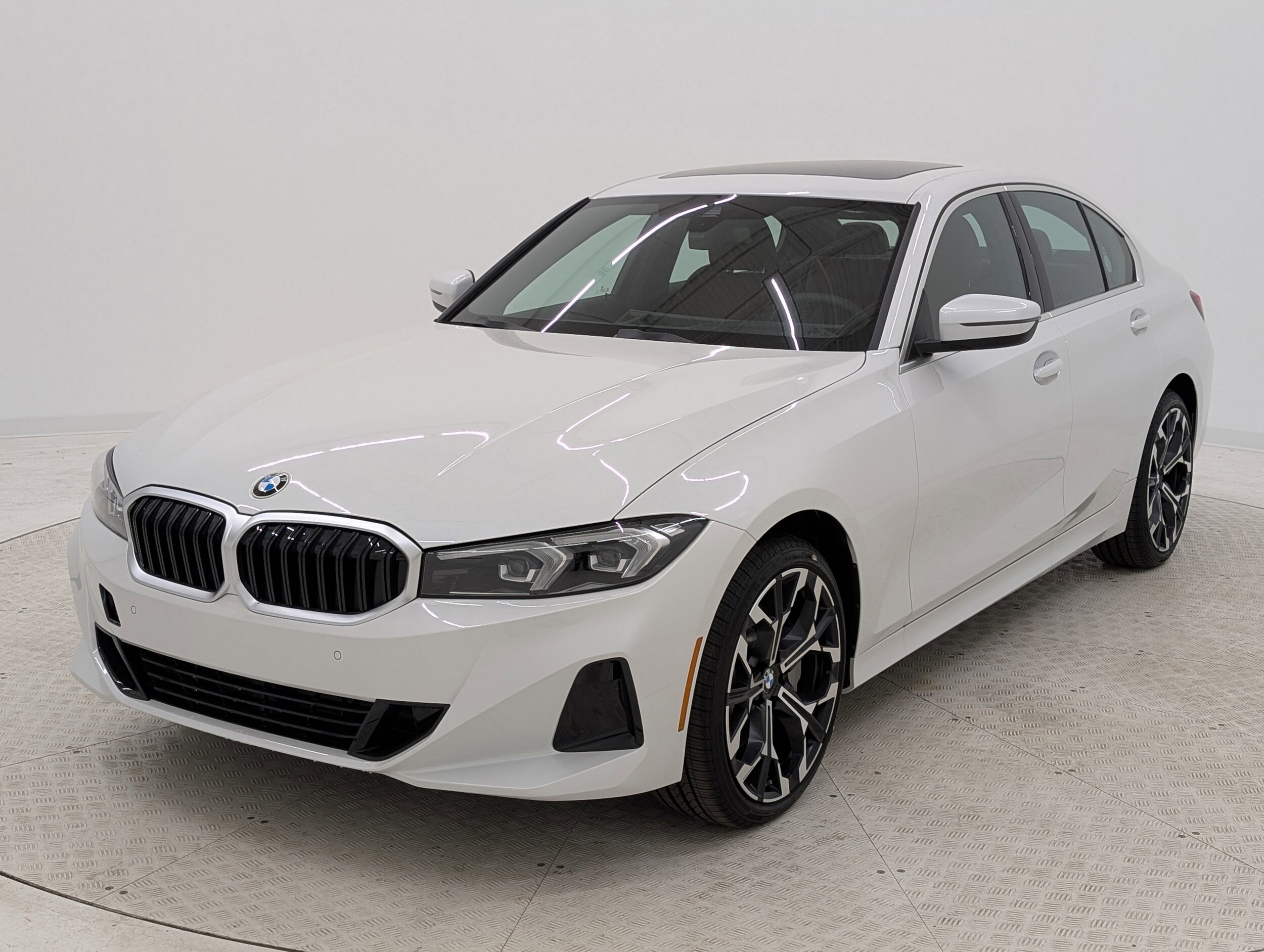 2025 Bmw 330i photo 4