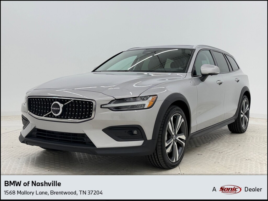 Used 2025 Volvo V60 Cross Country Plus Wagon
