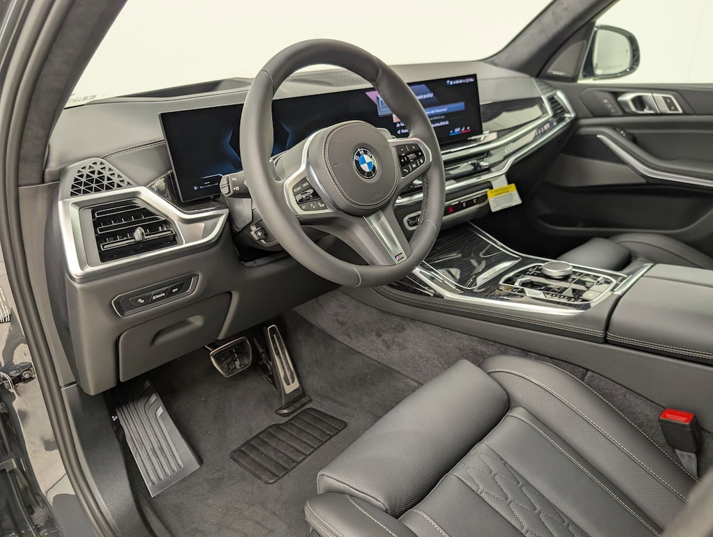 New 2026 BMW X7 xDrive40i SUV