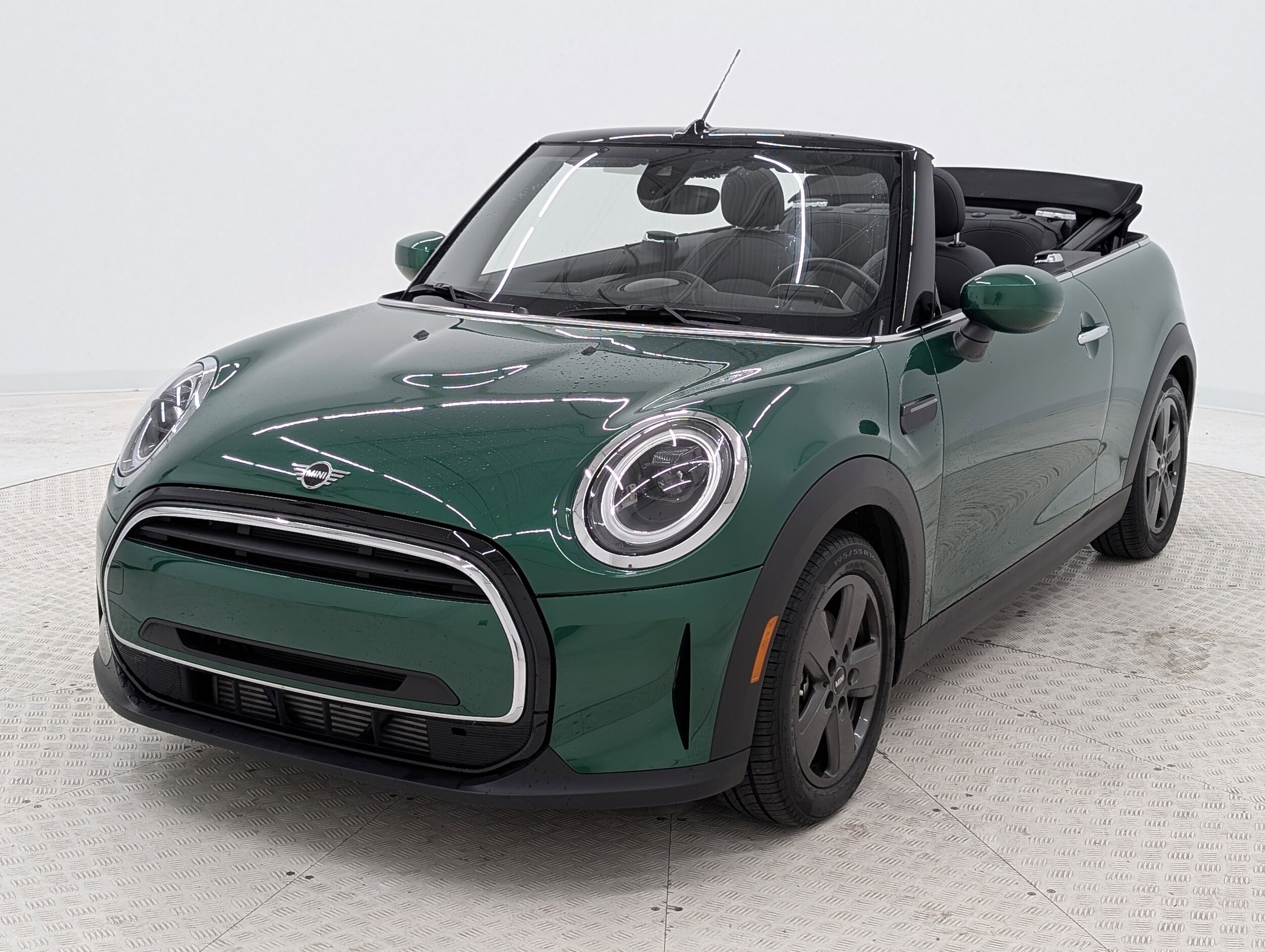 2024 Mini Cooper Convertible photo 4