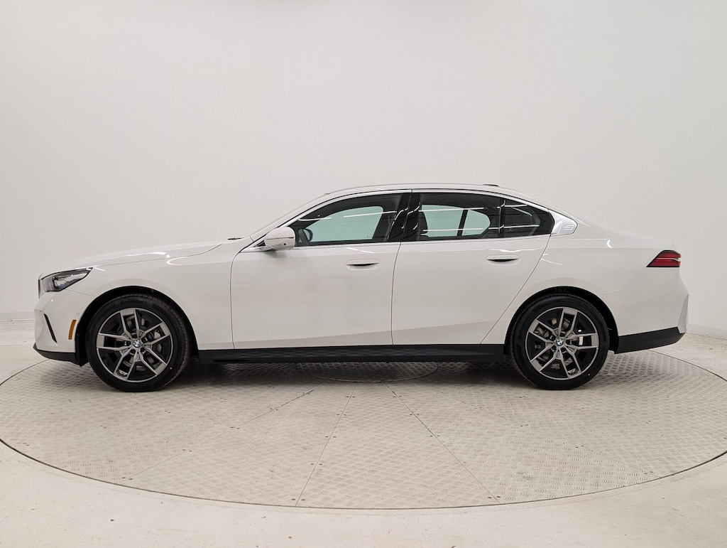 New 2026 BMW 530i Sedan