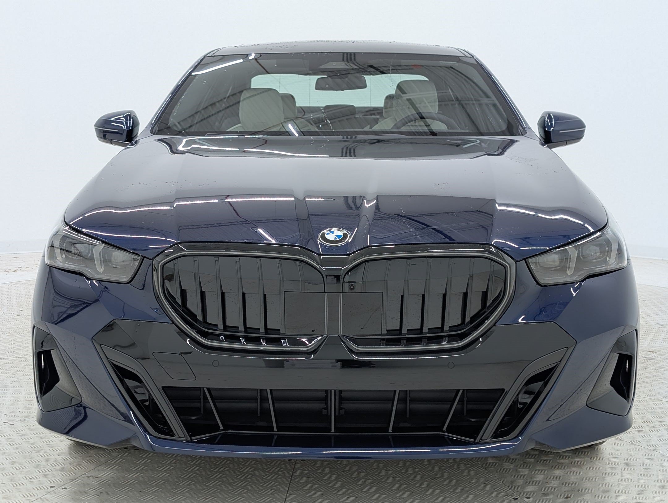 2026 BMW 5 Series 530i - Photo 6