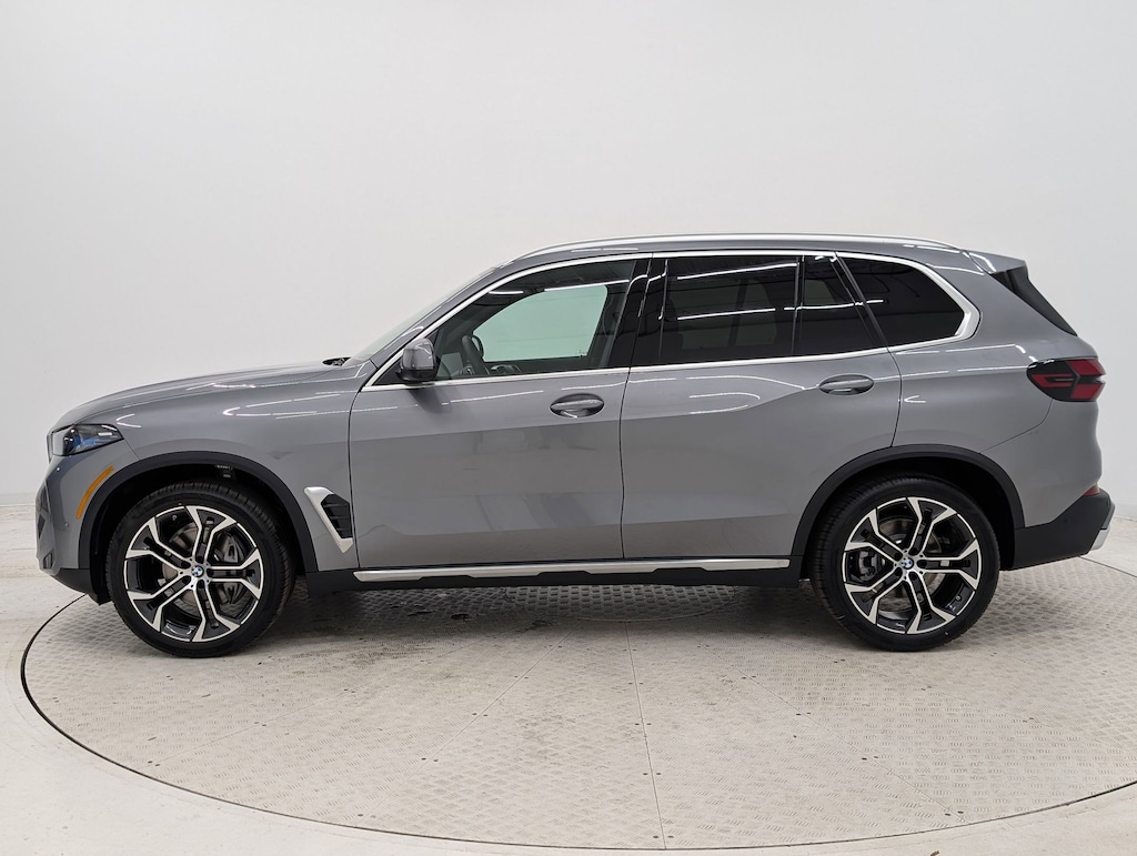 New 2026 BMW X5 xDrive40i SUV