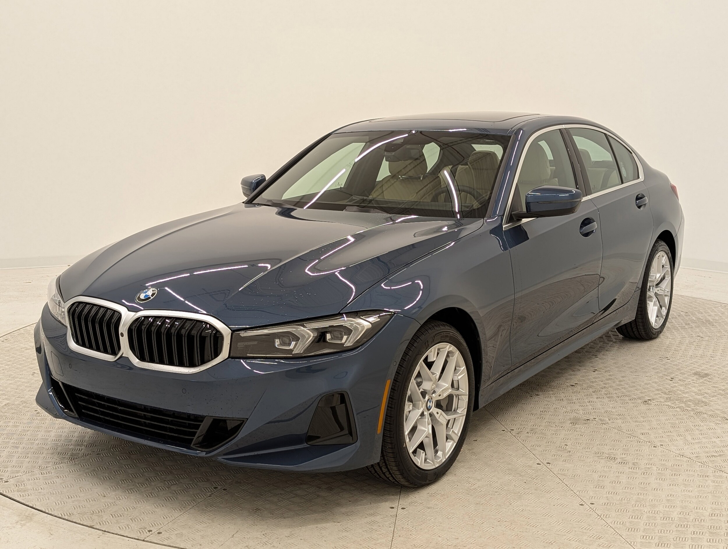 2025 Bmw 330i photo 4