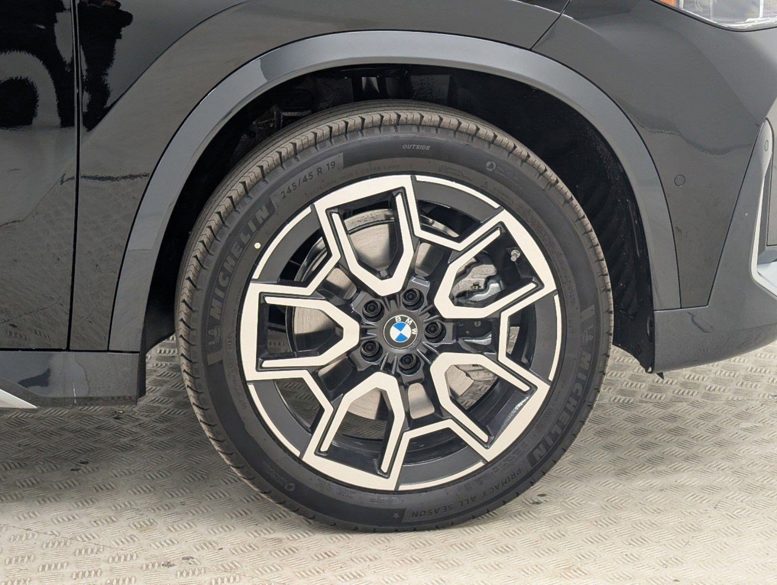 2025 BMW X1 28i - Photo 11