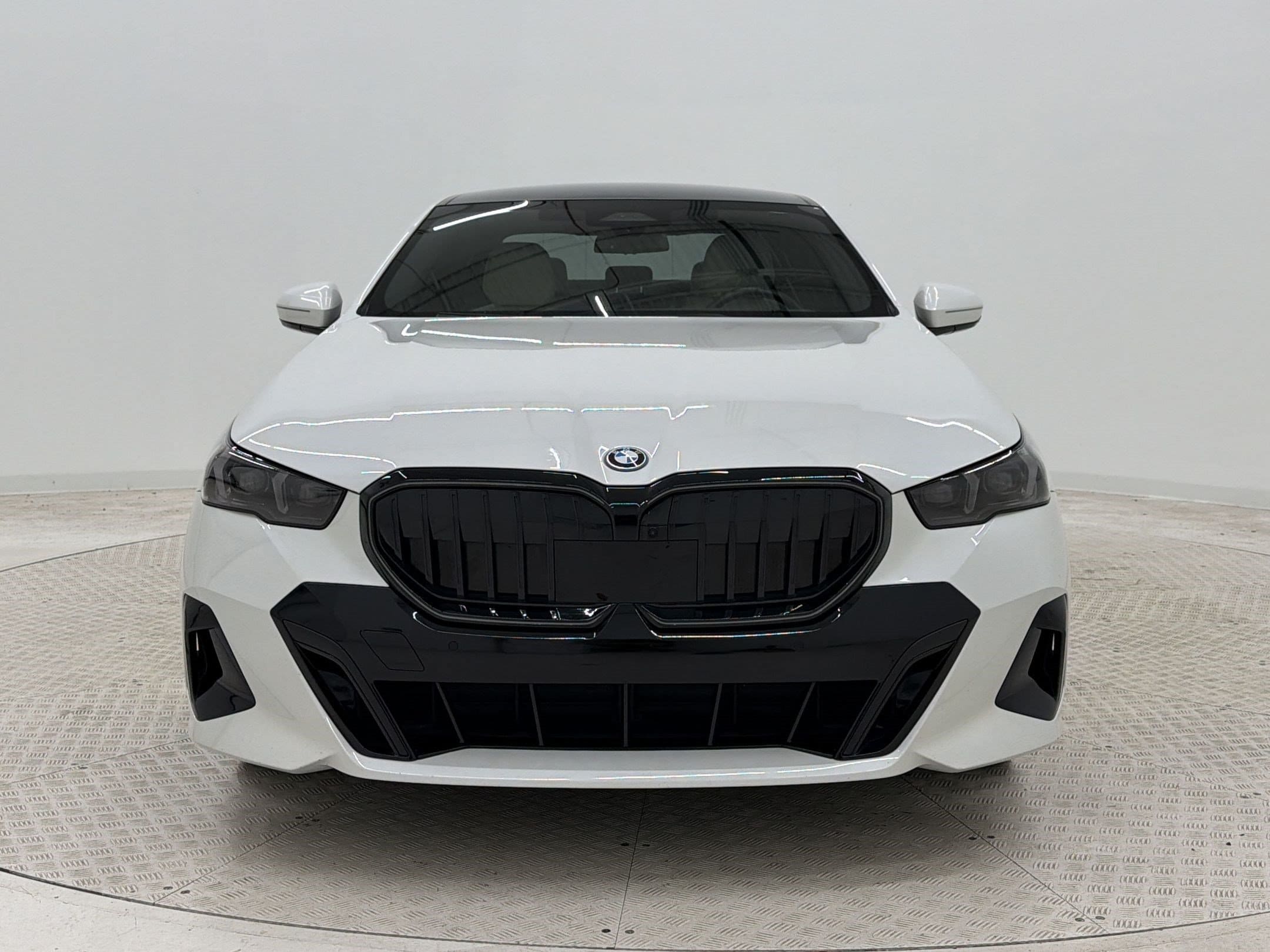 I5 Sedan