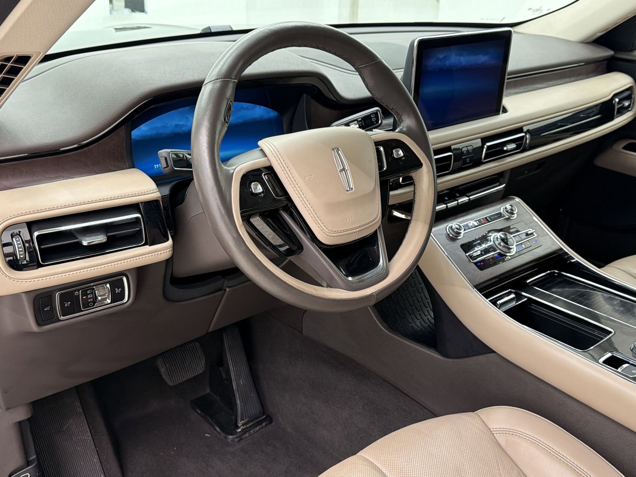 Aviator Reserve SUV