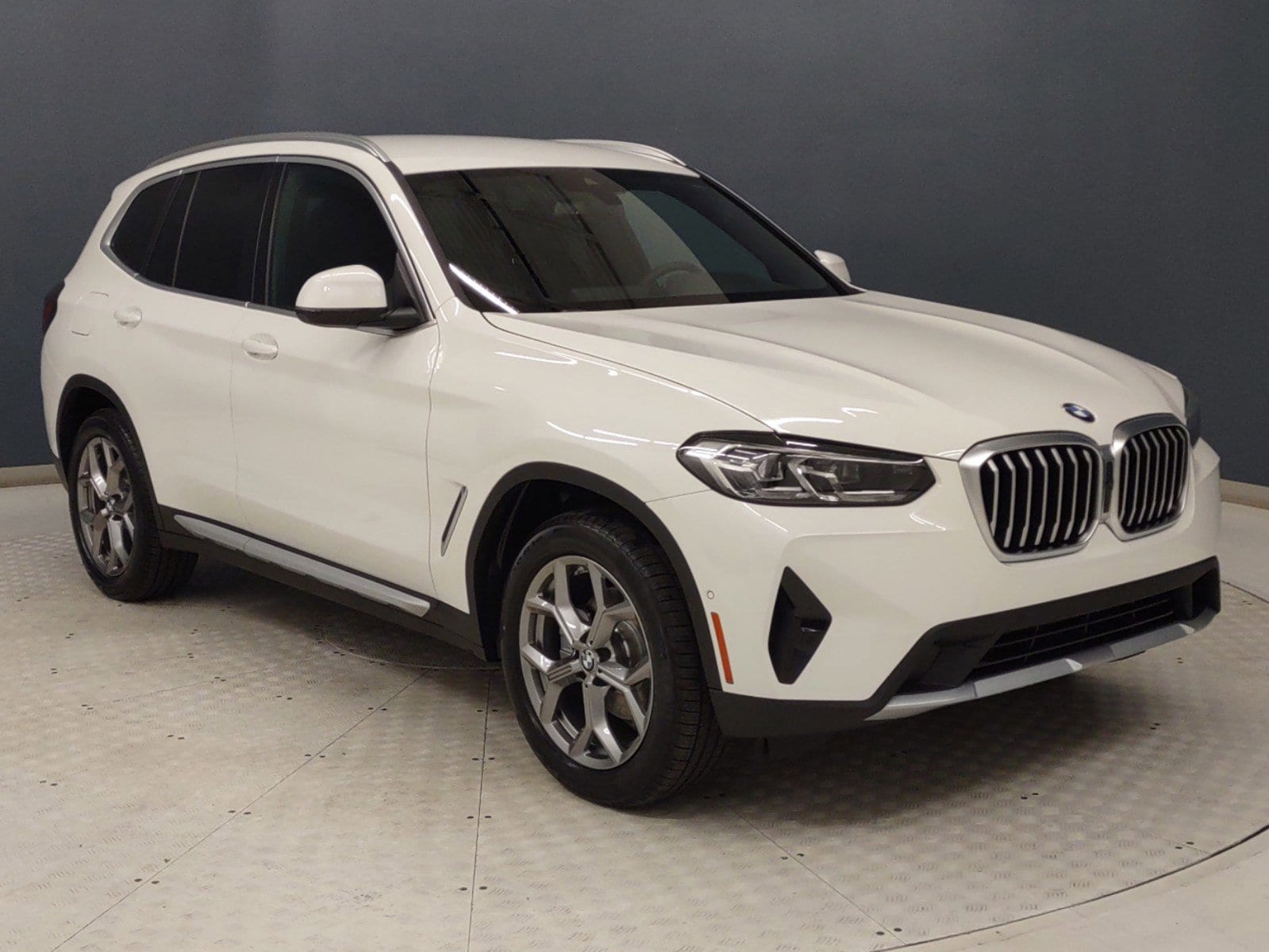 Used 2024 BMW X3 30i with VIN 5UX43DP05R9U15277 for sale in Brentwood, TN