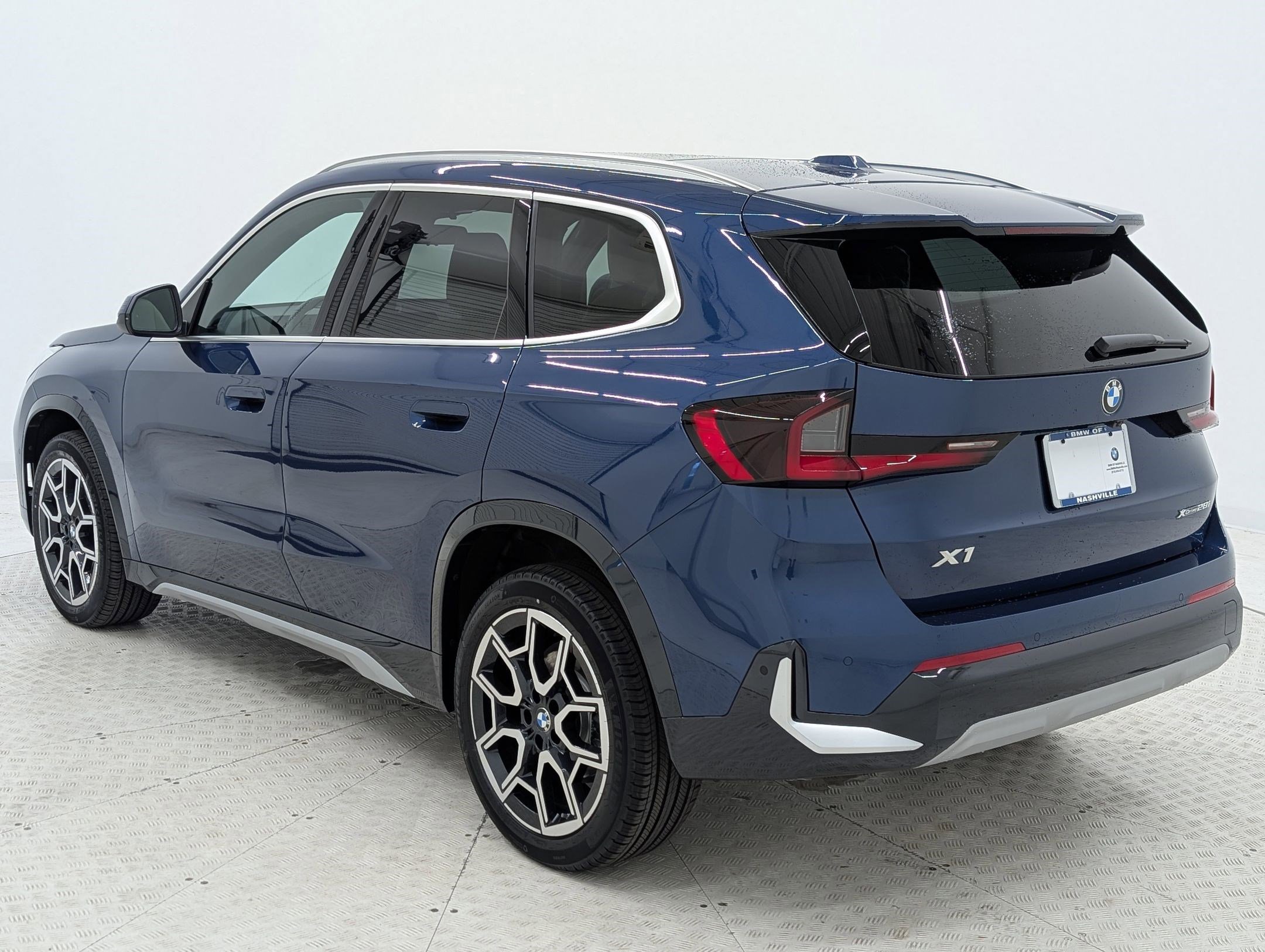 2025 Bmw X1 XDrive28i photo 2