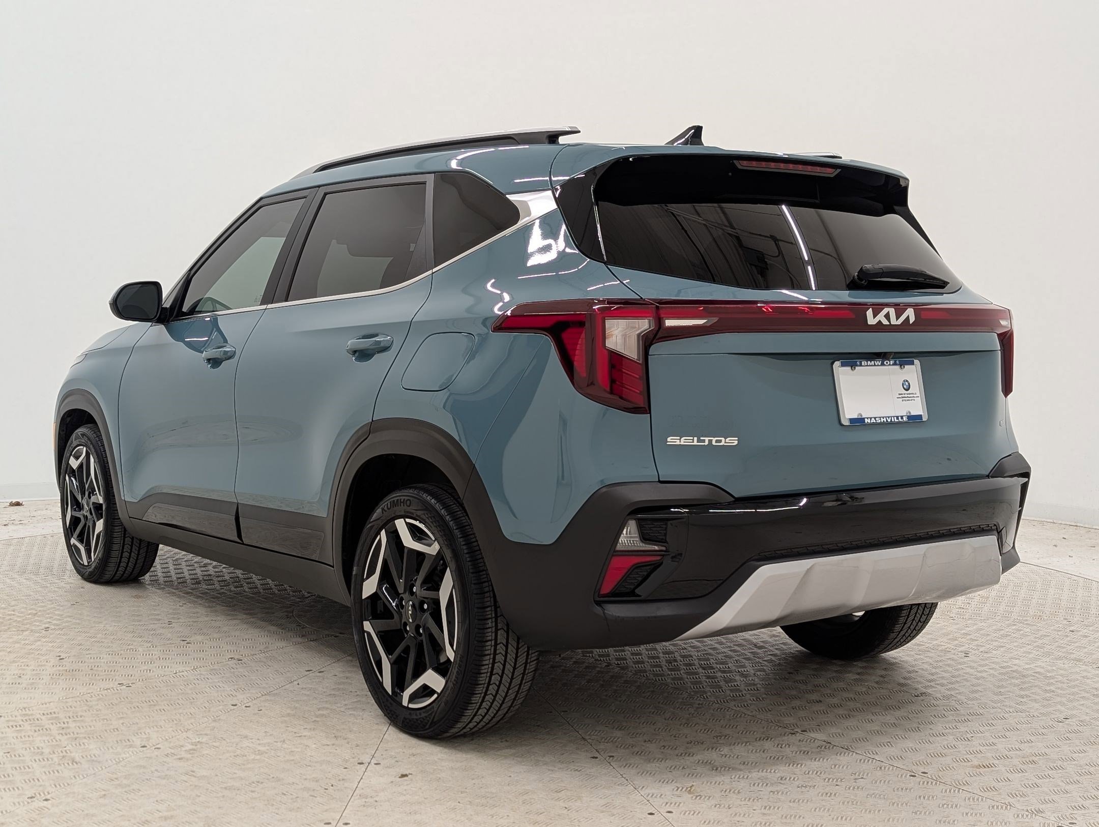 2024 Kia Seltos SX photo 2