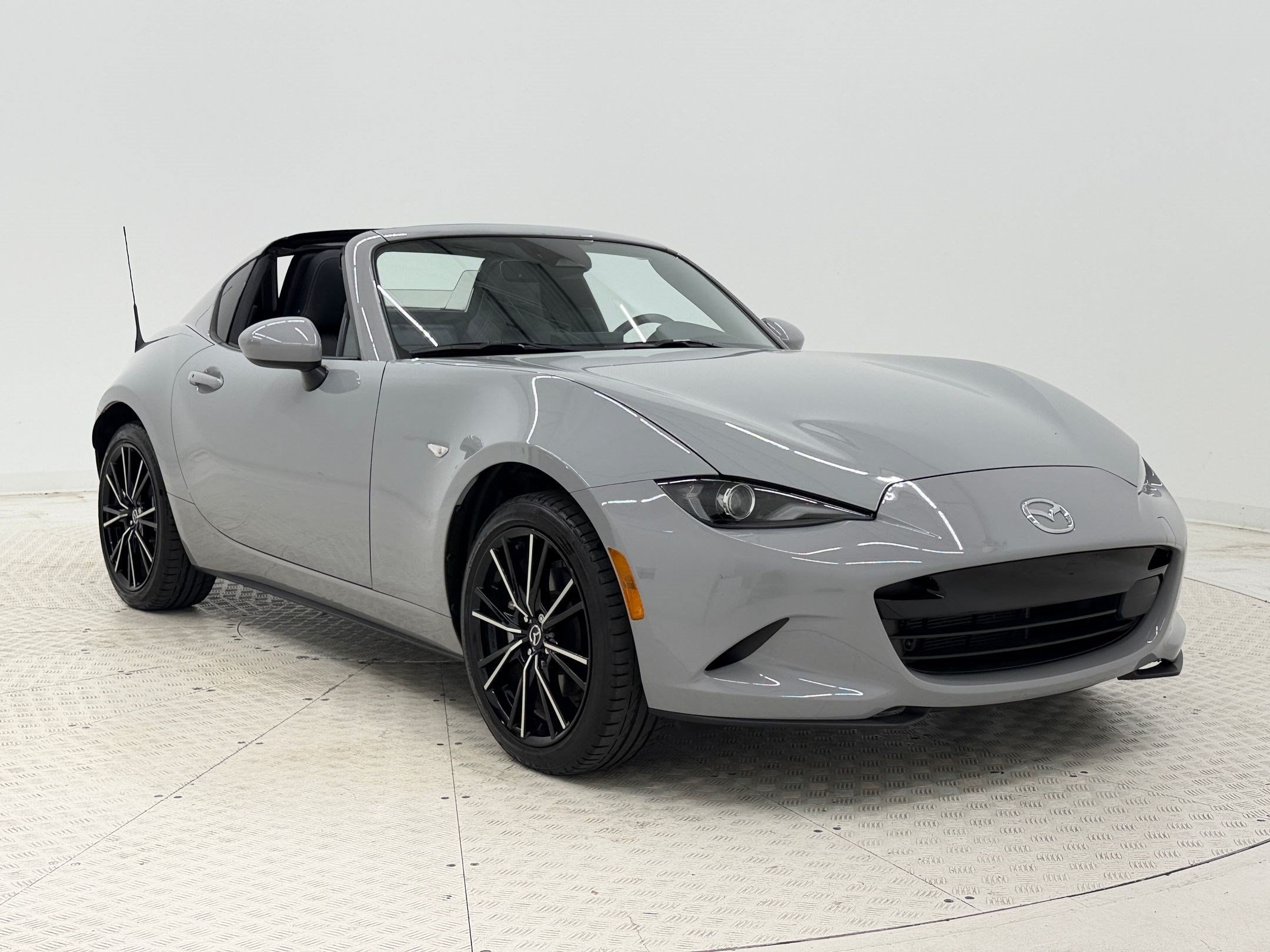 2024 Mazda MX-5 Miata RF Grand Touring Convertible