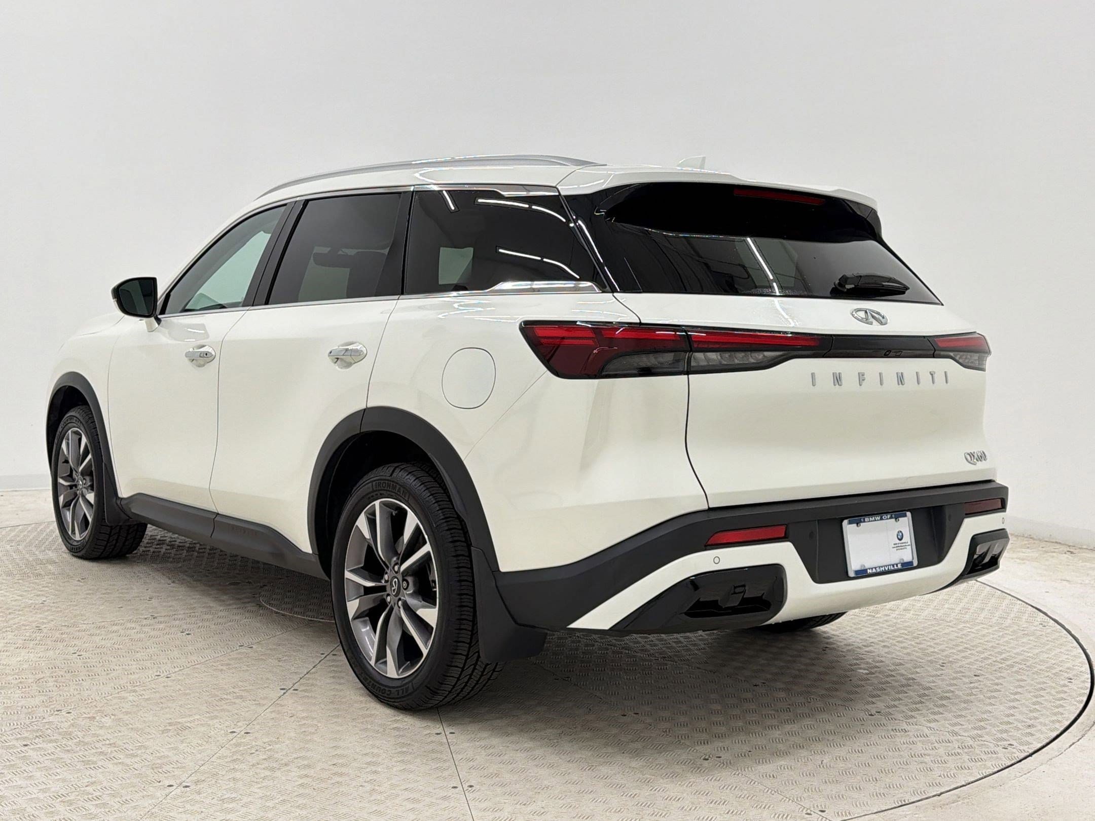 QX60 LUXE SUV