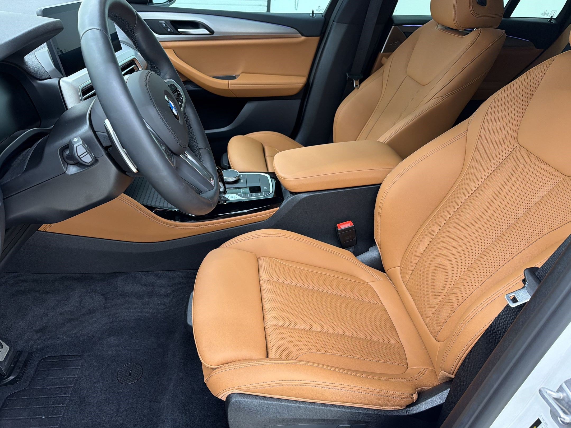 X4 SUV
