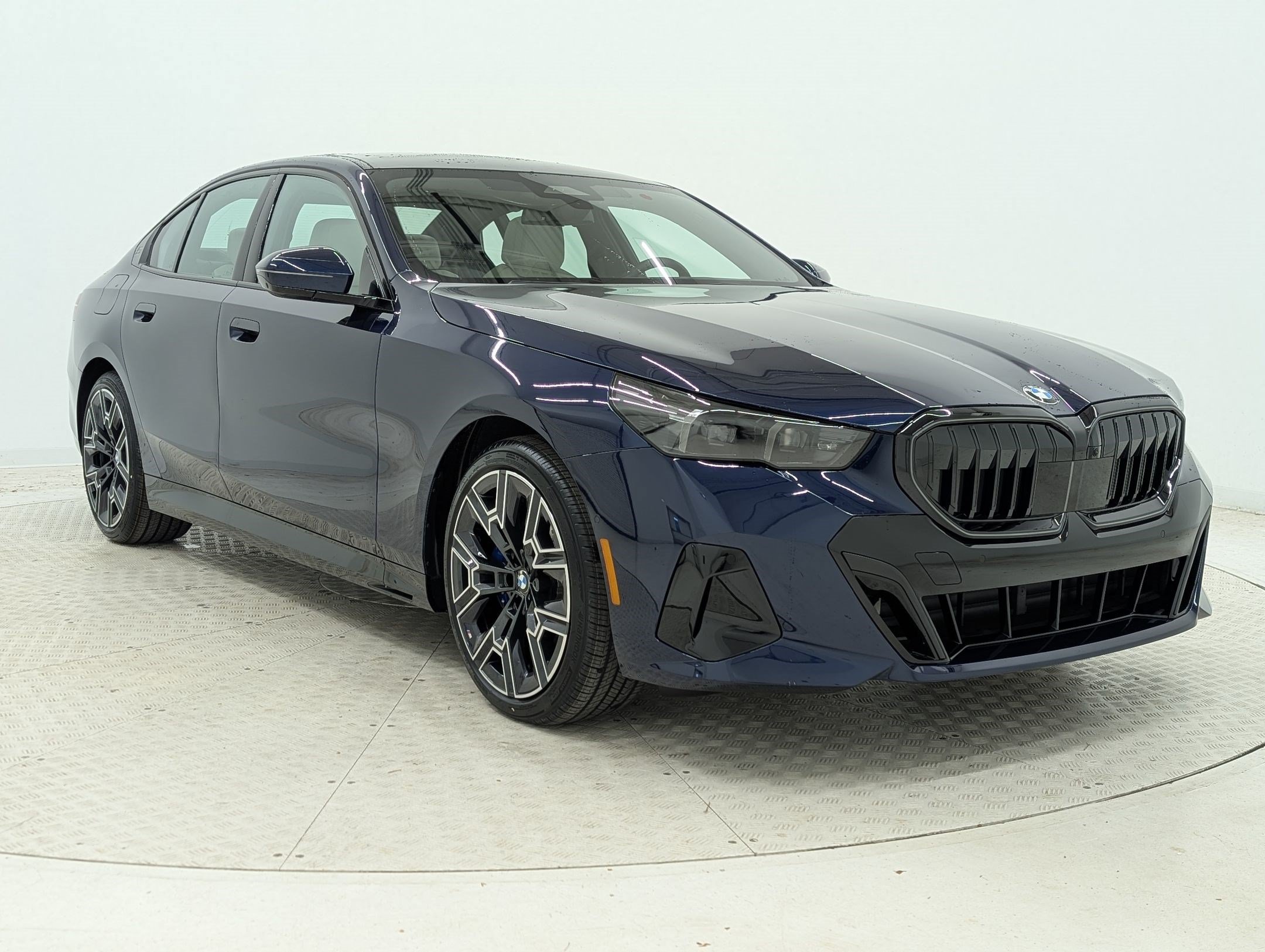 2026 BMW 5 Series 530i - Photo 7