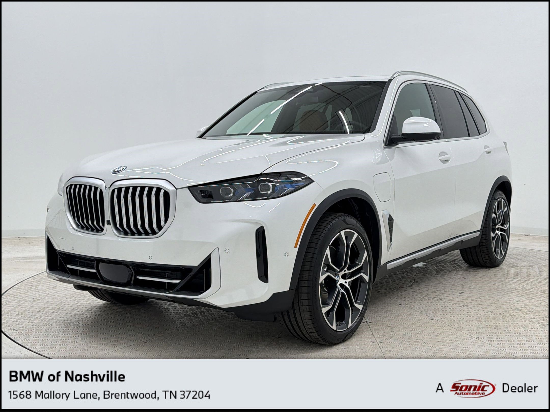 2026 BMW X5 xDrive50e's photo